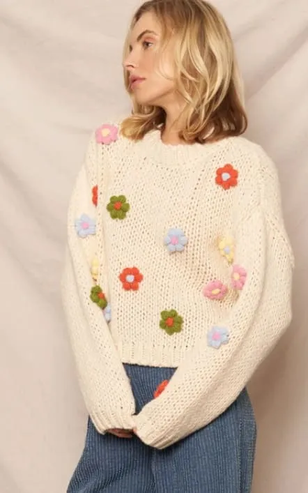 En Crème - 3D Flower Round Neck Sweater