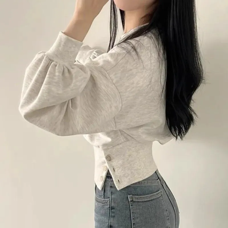 METAVERSMALL waist short long-sleeved sweater women's 204 new autumn Korean version design sense niche button-up waist thin top
